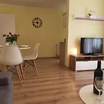 Magdalena レバル